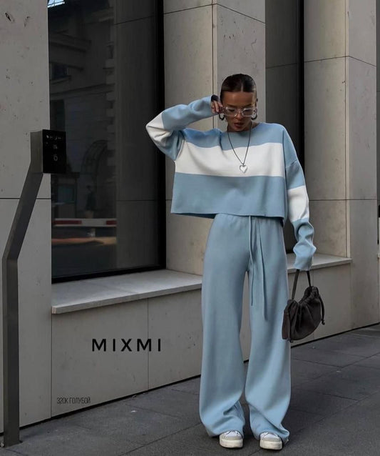 Colorblock Cropped Sweater and Wide-Leg Pants Set